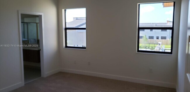 Building Photo - 10452 NW 80th Terrace