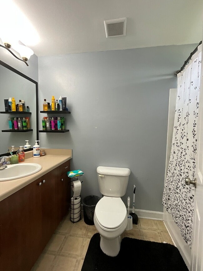 Building Photo - Godley Station Schools