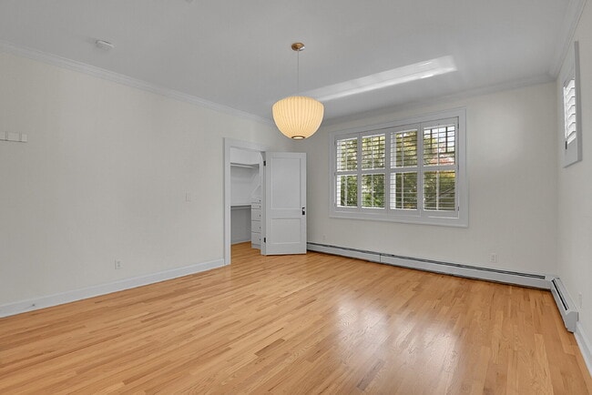 Building Photo - $4,595.95- 4 Bed, 3 Bath Home in Denver with Charming Updates!