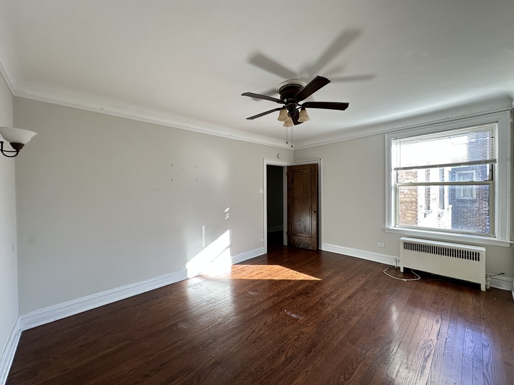 Building Photo - 1527 W Pratt Blvd