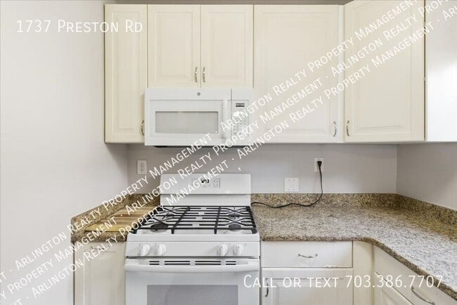 Building Photo - 1737 Preston Rd