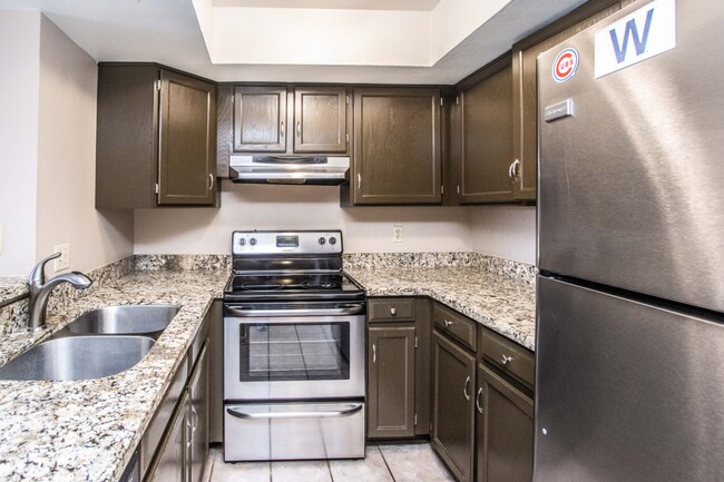 Building Photo - 2Br/2Ba, $1495, 101& Rio Salada