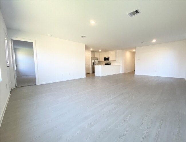 Building Photo - 26735 Willow Ln