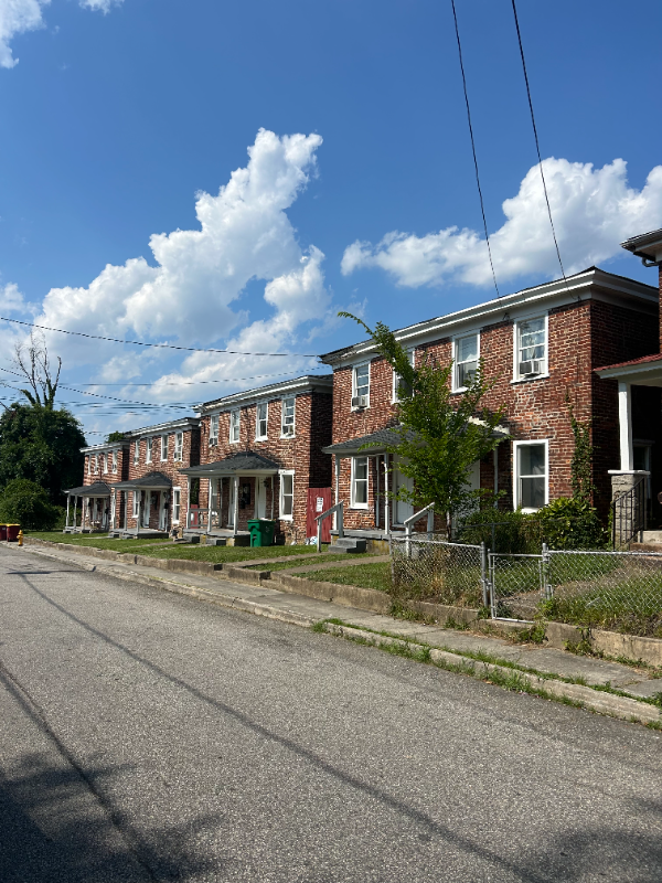 Building Photo - 709 Harding St