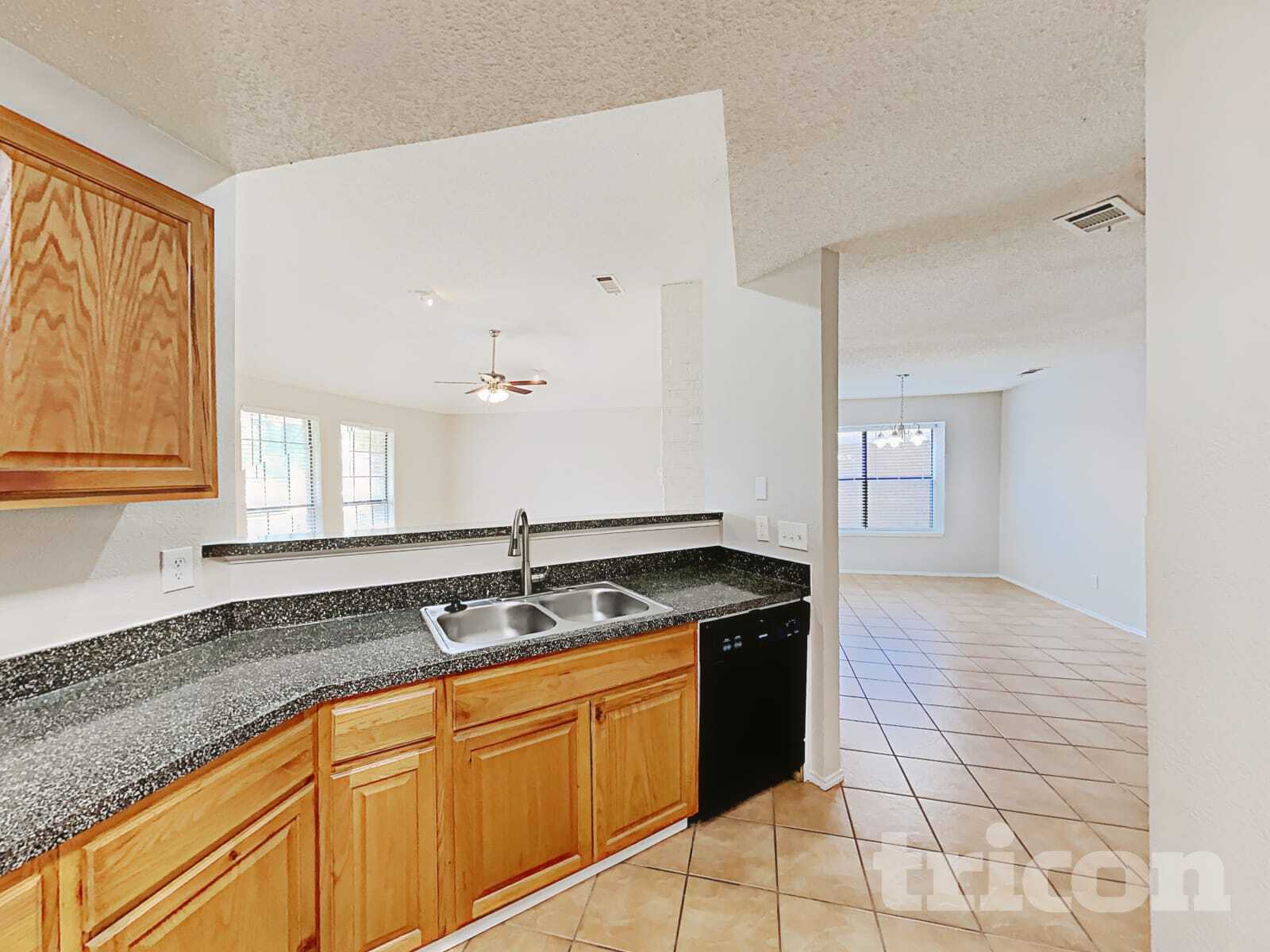 Building Photo - 5412 Boxelder Dr