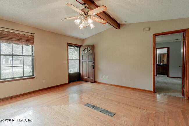 Building Photo - 4523 Chipmunk Rd