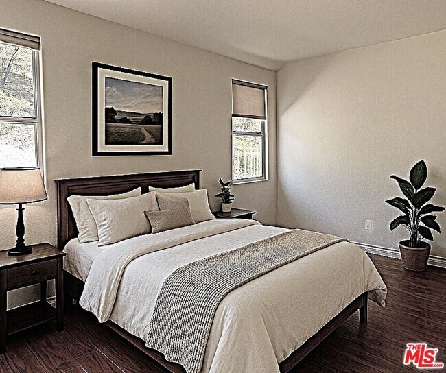 Building Photo - 11040 Renaissance Dr