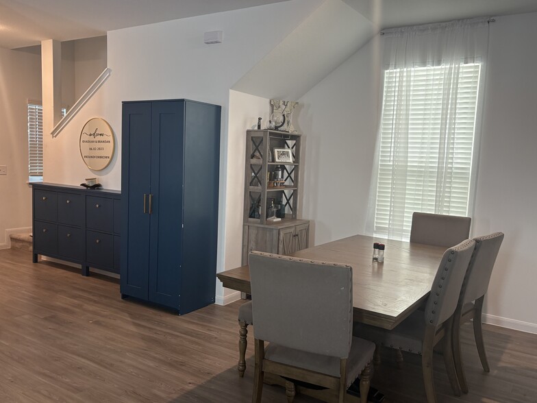 Dining area - 7306 Madison Commons Ln