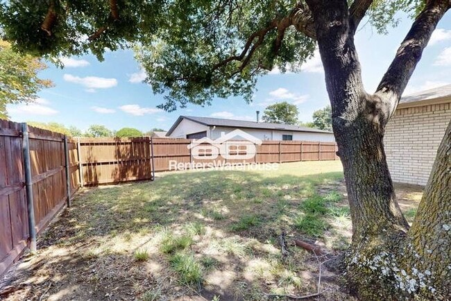 Building Photo - MOVE IN READY - 3BED/2BATH - PLANO, TEXAS
