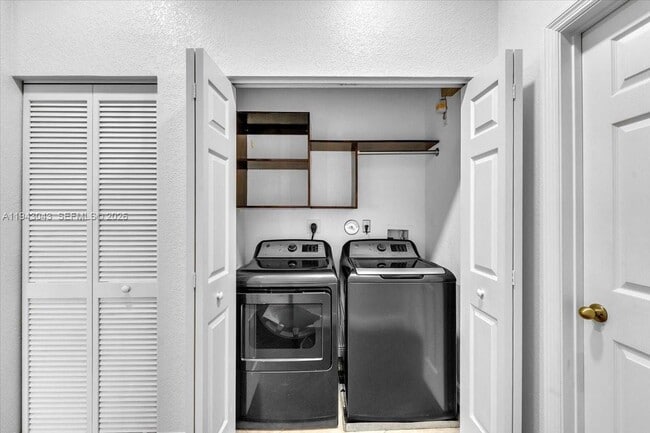 Building Photo - 4371 SW 131st Ln