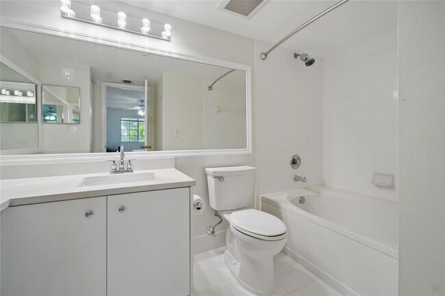 Building Photo - 11133 SW 8th St