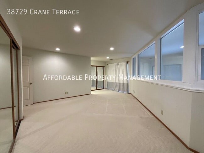 Building Photo - 38729 Crane Terrace