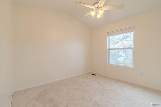 Building Photo - 27365 Park Ct