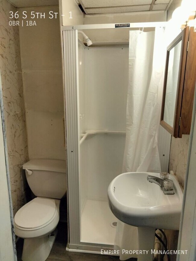 Building Photo - 36 S 5th St