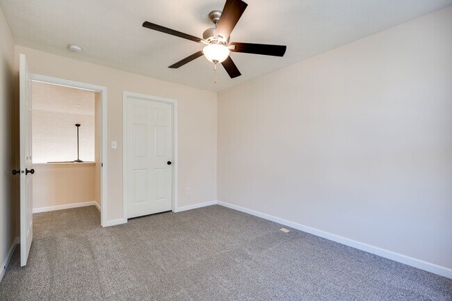 Building Photo - 2652 Harrison Ln