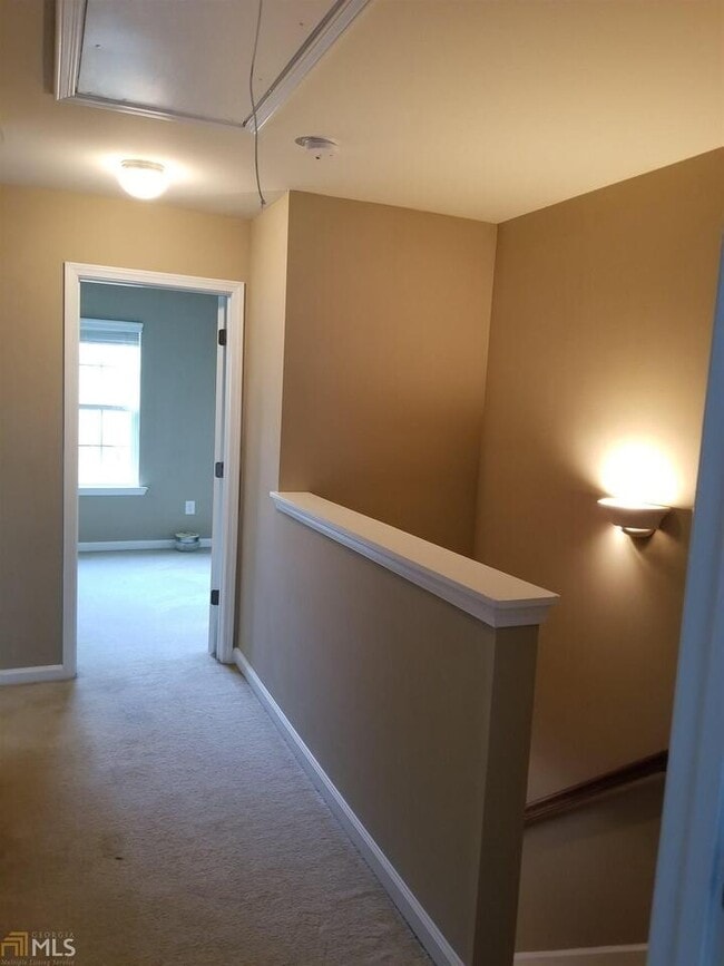 Building Photo - 3616 Utoy Dr SW