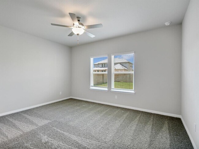 Building Photo - 115 Cona Wy