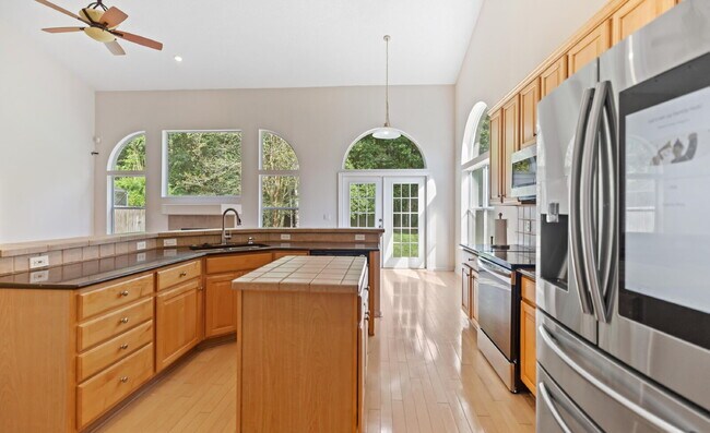 Building Photo - Julington Creek Plantation, Grand Home with WOW Amenities!