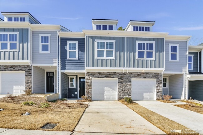 Building Photo - 2573 Ruby Dixon Xing Dr