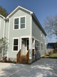 Building Photo - 2509 S Grand Blvd