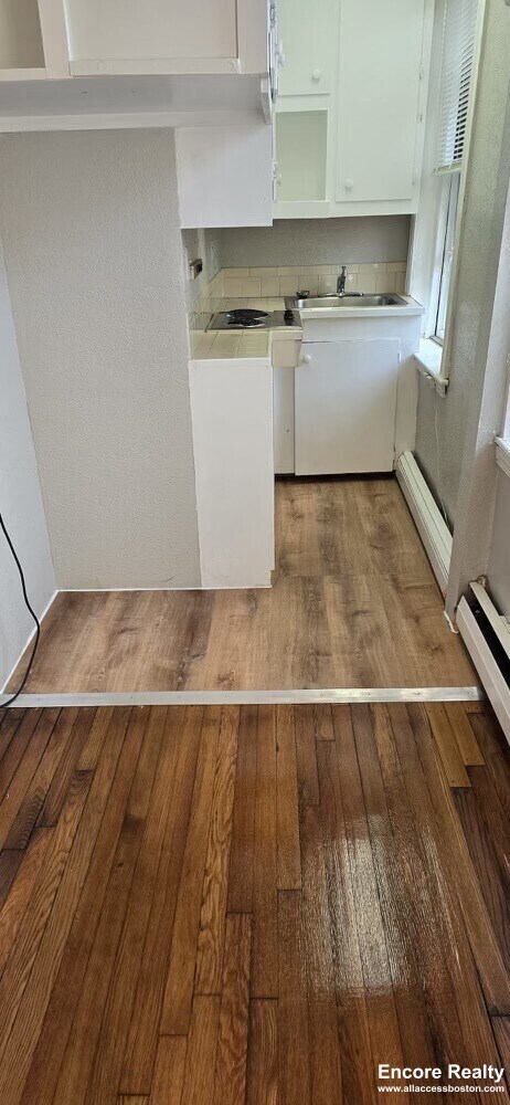 Building Photo - 41 Anderson St