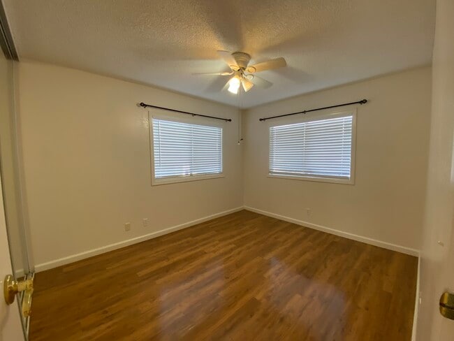 Building Photo - 95-696-696 Makaiolani St