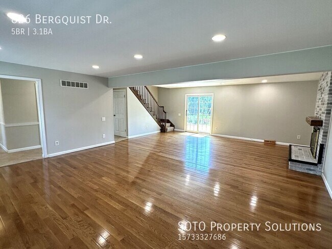 Building Photo - 826 Bergquist Dr