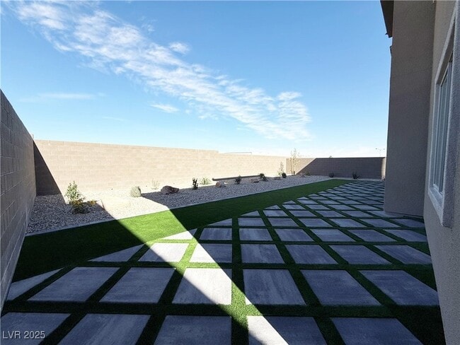 Building Photo - 10632 Rolling Vista Dr