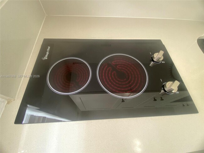 Building Photo - 1552 SW 2nd St