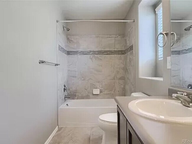 Building Photo - Incredible 4 bedroom home in Reunion.