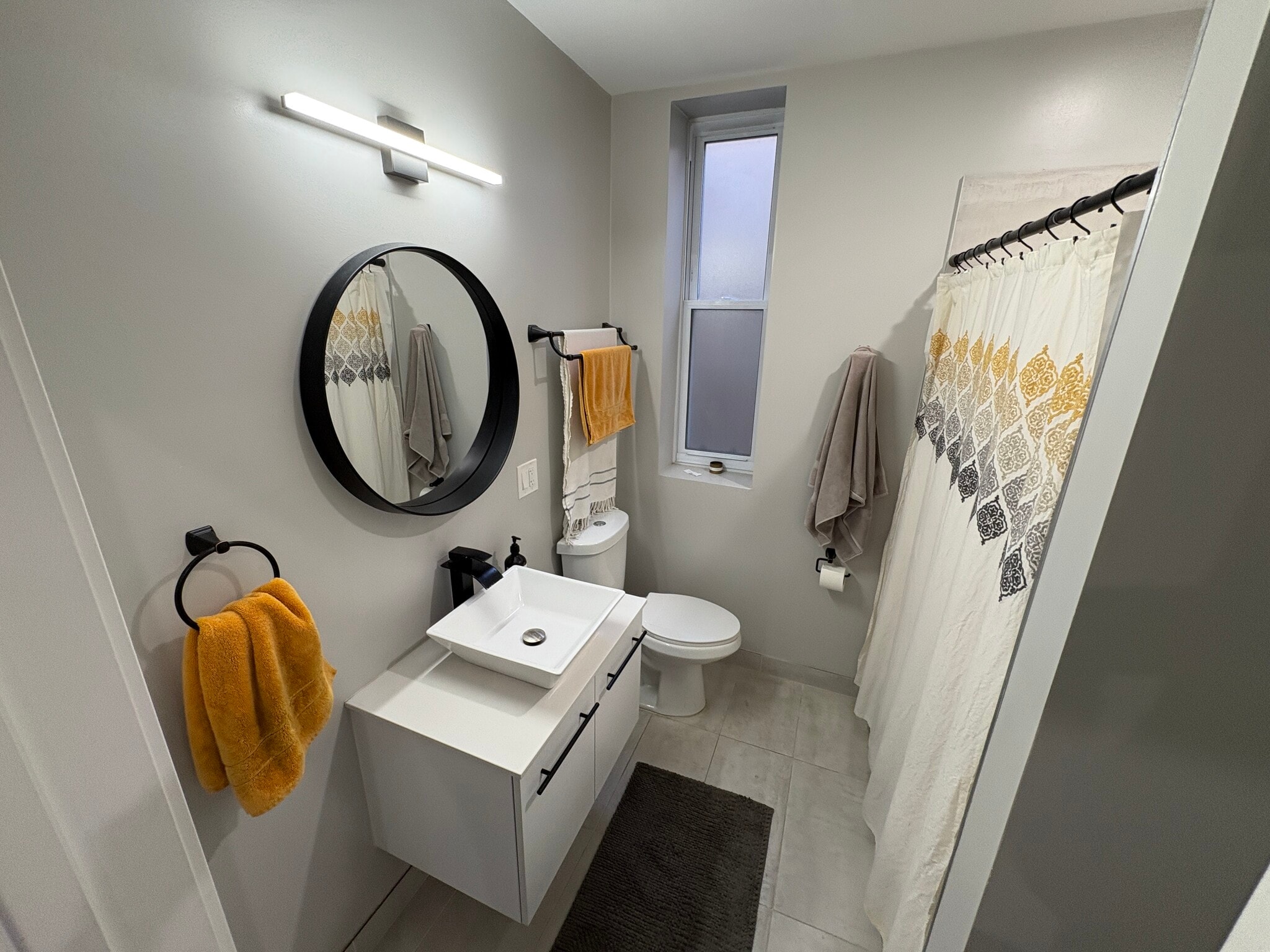 Building Photo - 1933 W Ohio St