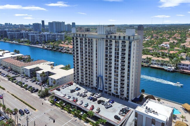 Building Photo - 1600 S Ocean Dr