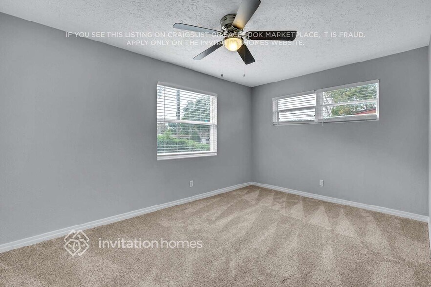 Building Photo - 7123 Hielo Dr