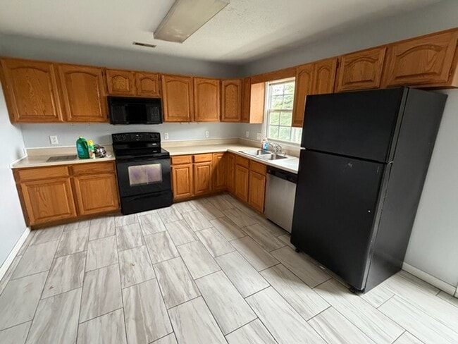 Building Photo - 122 Arrowhead Dr