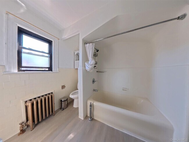 Building Photo - 398 Bauer Pl