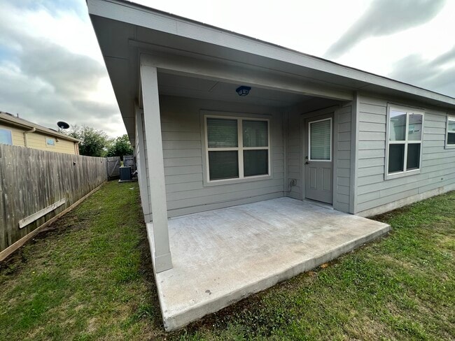 Building Photo - 5808 Eden Dr