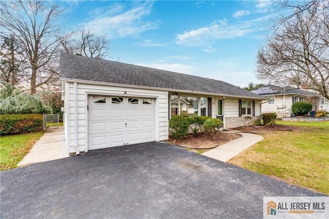 Building Photo - 1474 Huron Rd