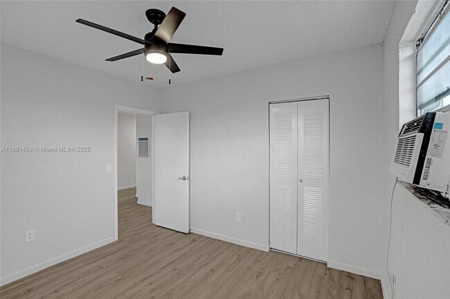 Building Photo - 14100 NW 24th Ct