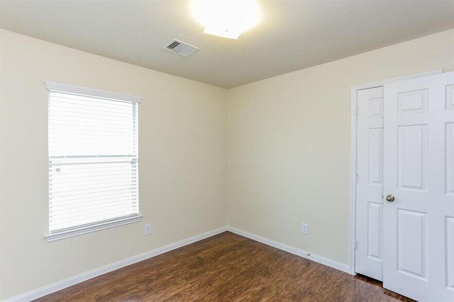 Building Photo - 21431 Wilona Way