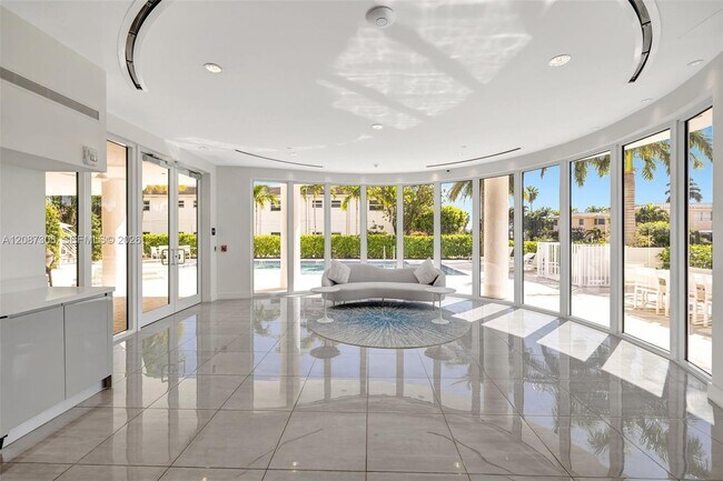 Building Photo - 612 Bayshore Dr