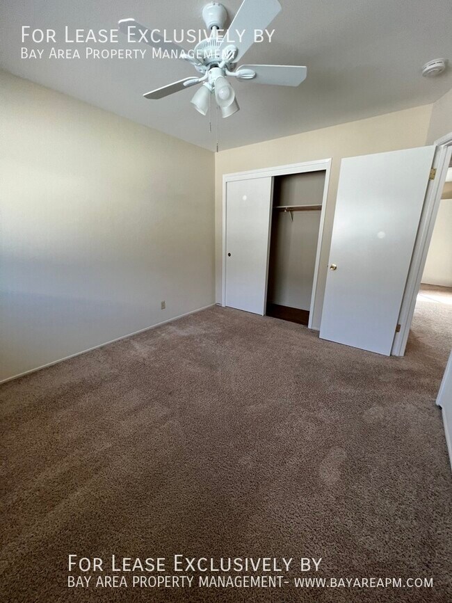 Building Photo - 1146 Pierce St