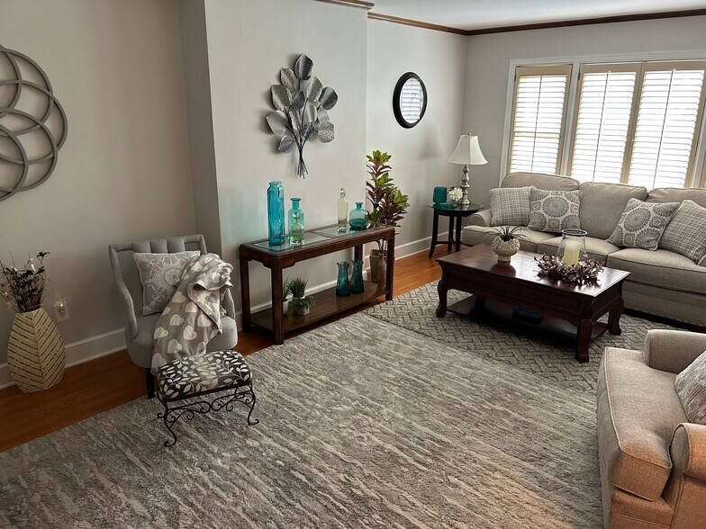 Building Photo - 3316 Troy Ave NW