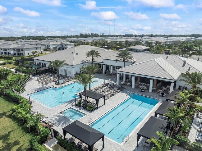 Building Photo - 20119 Pacific Dunes Dr