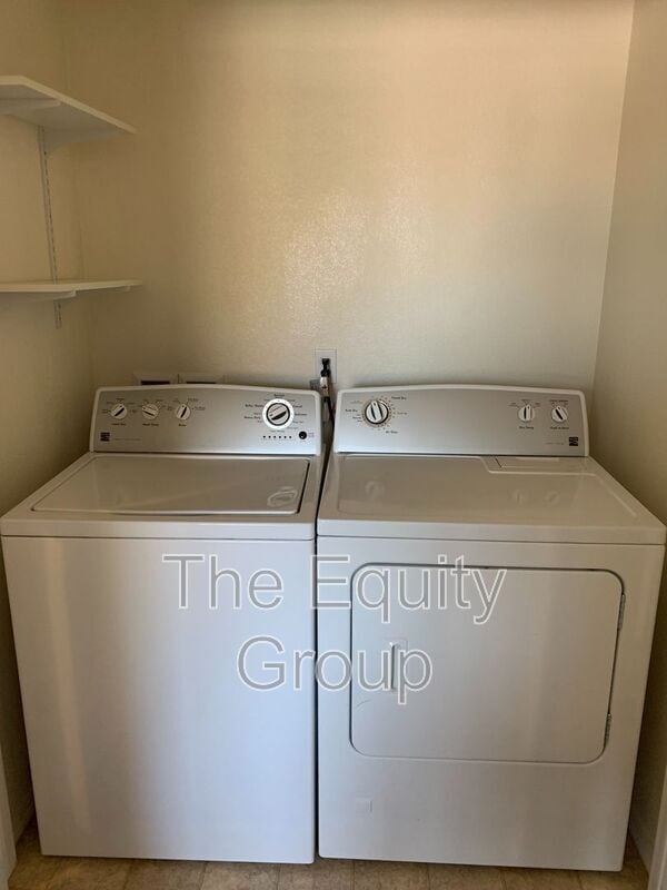 Building Photo - 2111 Bella Oaks Dr