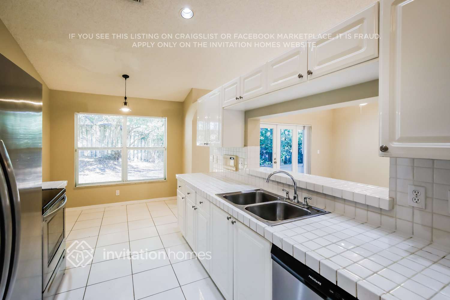 Building Photo - 7570 NW 47th Ave