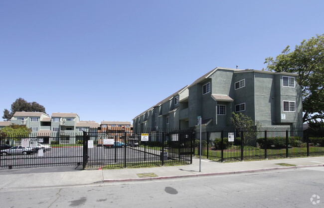 Building Photo - Barrett Terrace Apartments