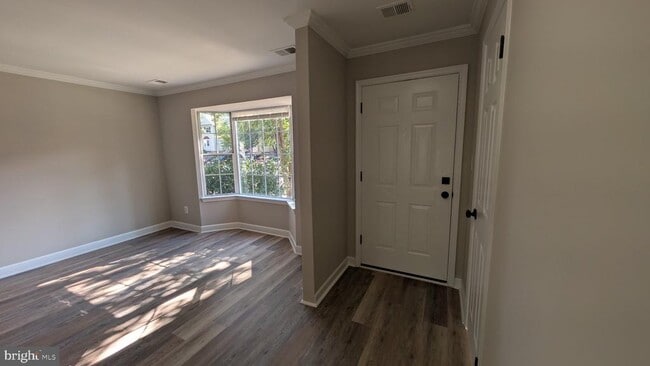 Building Photo - 16303 Taconic Cir
