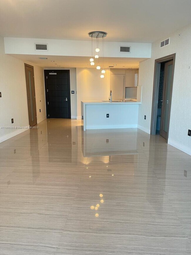 200 Biscayne Blvd Way - 200 Biscayne Blvd Way Miami FL 33131 ...
