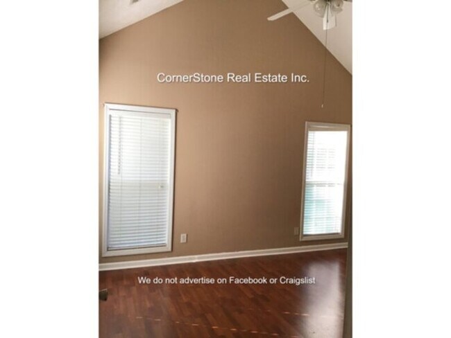 Building Photo - 106 Van Buren Dr