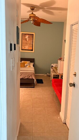 Primary Photo - 137 SW 136th Pl